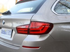 2012款 530i 3.0L 领先型旅行版