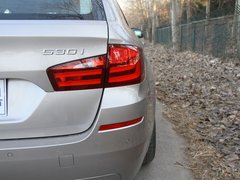 2012款 530i 3.0L 领先型旅行版
