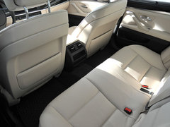 2012款 530i 3.0L 领先型旅行版
