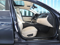 2012款 530i 3.0L 领先型旅行版