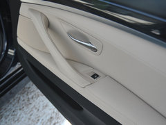 2012款 530i 3.0L 领先型旅行版