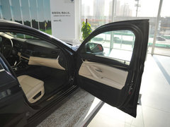 2012款 530i 3.0L 领先型旅行版