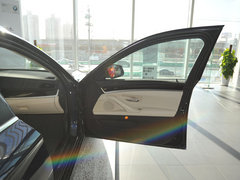 2012款 530i 3.0L 领先型旅行版