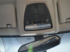 2012款 530i 3.0L 领先型旅行版