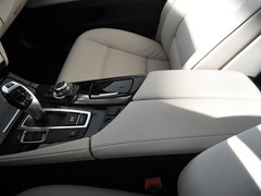 2012款 530i 3.0L 领先型旅行版