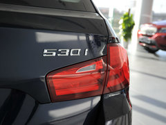 2012款 530i 3.0L 领先型旅行版
