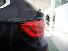 2012款 530i 3.0L 领先型旅行版