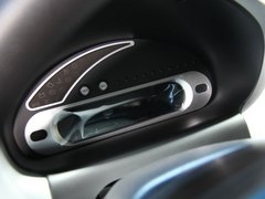 2012款 梦想版 0.8L 手动 梦想型