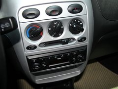 2012款 梦想版 0.8L 手动 梦想型