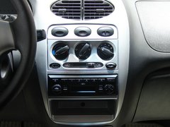 2012款 梦想版 0.8L 手动 梦想型