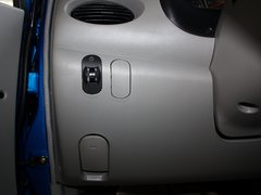 2012款 梦想版 0.8L 手动 梦想型