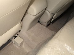 2012款 1.8L 手动 贺岁版舒适型5座