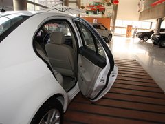2012款 1.8L 手动 贺岁版舒适型5座