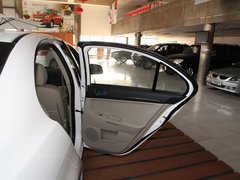 2012款 1.8L 手动 贺岁版舒适型5座