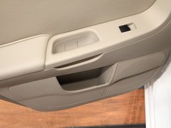2012款 1.8L 手动 贺岁版舒适型5座
