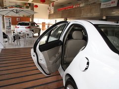 2012款 1.8L 手动 贺岁版舒适型5座