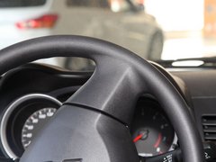 2012款 1.8L 手动 贺岁版舒适型5座