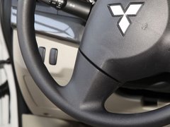 2012款 1.8L 手动 贺岁版舒适型5座