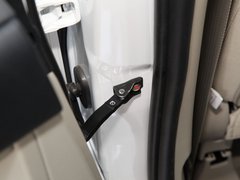 2012款 1.8L 手动 贺岁版舒适型5座