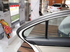 2012款 1.8L 手动 贺岁版舒适型5座