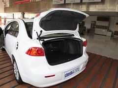 2012款 1.8L 手动 贺岁版舒适型5座
