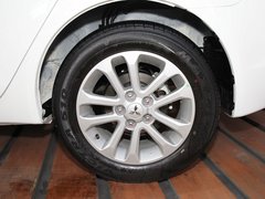 2012款 1.8L 手动 贺岁版舒适型5座