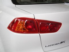 2012款 1.8L 手动 贺岁版舒适型5座