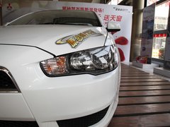 2012款 1.8L 手动 贺岁版舒适型5座