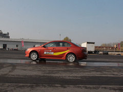 2012款 1.8L CVT 贺岁版舒适型5座