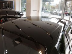 2011款 6.8T 尊贵版