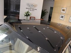 2011款 6.8T 尊贵版