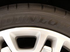 2011款 6.8T 尊贵版