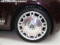 2011款 6.8T 尊贵版