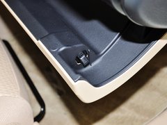2012款 骏瑞 2.0S 自动 耀动版