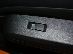 2012款 1.4L 手动 尊贵型VVT