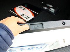 2012款 5.0T 自动 尊崇创世版 5座