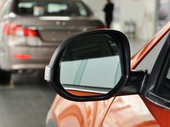 2012款 2.0L 手动 舒适版 5座