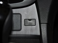 2012款 2.0L 手动 舒适版 5座