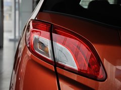 2012款 2.0L 手动 舒适版 5座