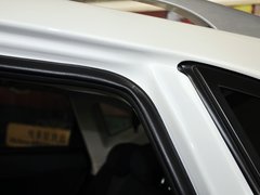 2012款 2.0L 手动 舒适版 5座