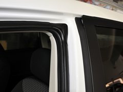 2012款 2.0L 手动 舒适版 5座