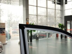 2012款 2.0L 手动 舒适版 5座