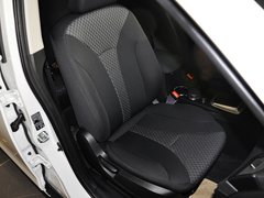 2012款 2.0L 手动 舒适版 5座