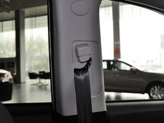 2012款 2.0L 手动 舒适版 5座