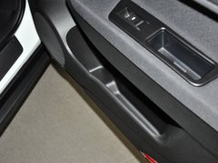 2012款 2.0L 手动 舒适版 5座