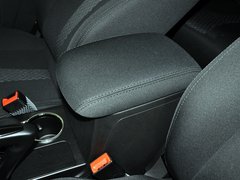 2012款 2.0L 手动 舒适版 5座