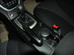 2012款 2.0L 手动 舒适版 5座