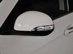 2012款 2.0L 手动 舒适版 5座
