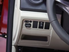 2012款 1.6L 自动 尊贵型