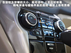 2012款 1.6L 自动 尊贵型